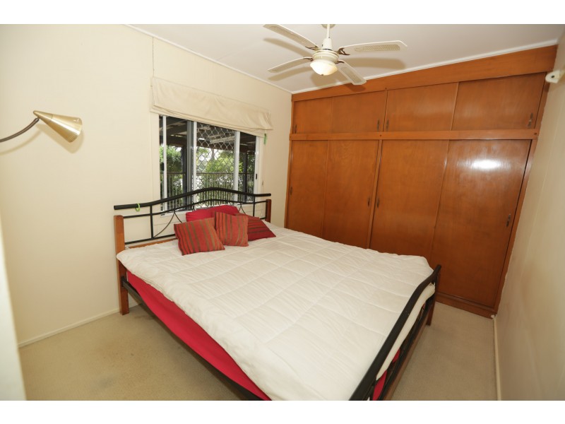 24 Coase Street, West Gladstone QLD 4680