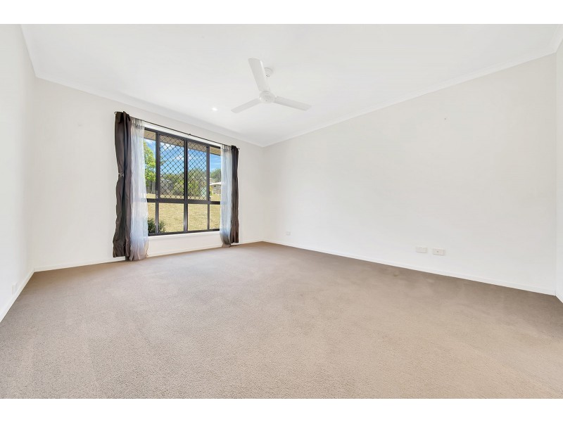 92 Col Brown Avenue, Clinton QLD 4680