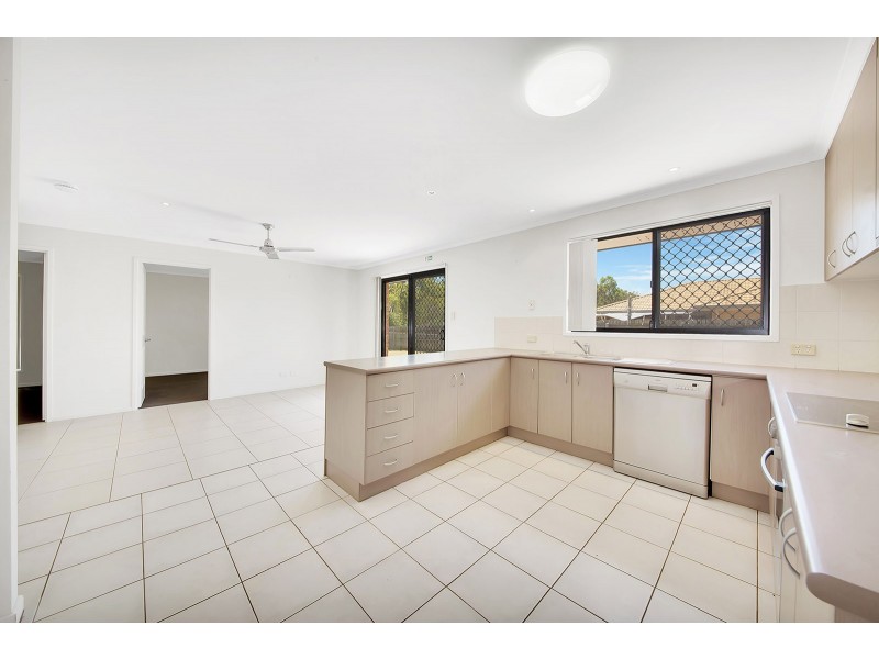 92 Col Brown Avenue, Clinton QLD 4680