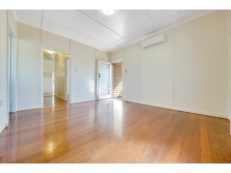 27 Leonard Street, South Gladstone QLD 4680