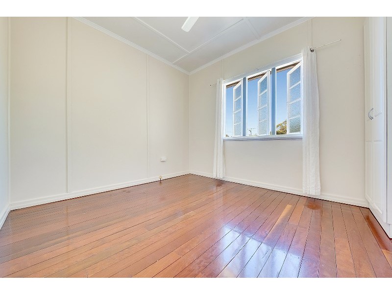 27 Leonard Street, South Gladstone QLD 4680