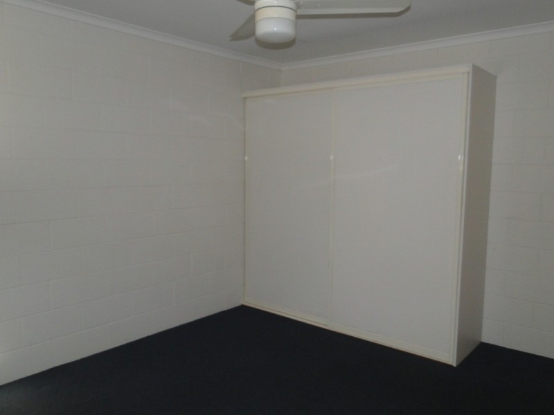 4/20 GERALDINE STREET, West Gladstone QLD 4680