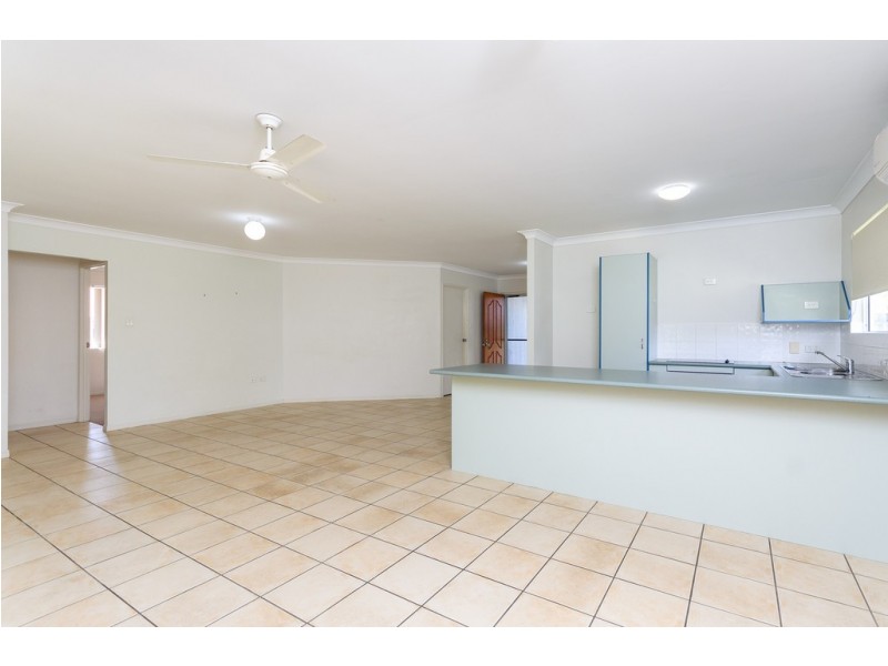 7 Rothbury Place, New Auckland QLD 4680