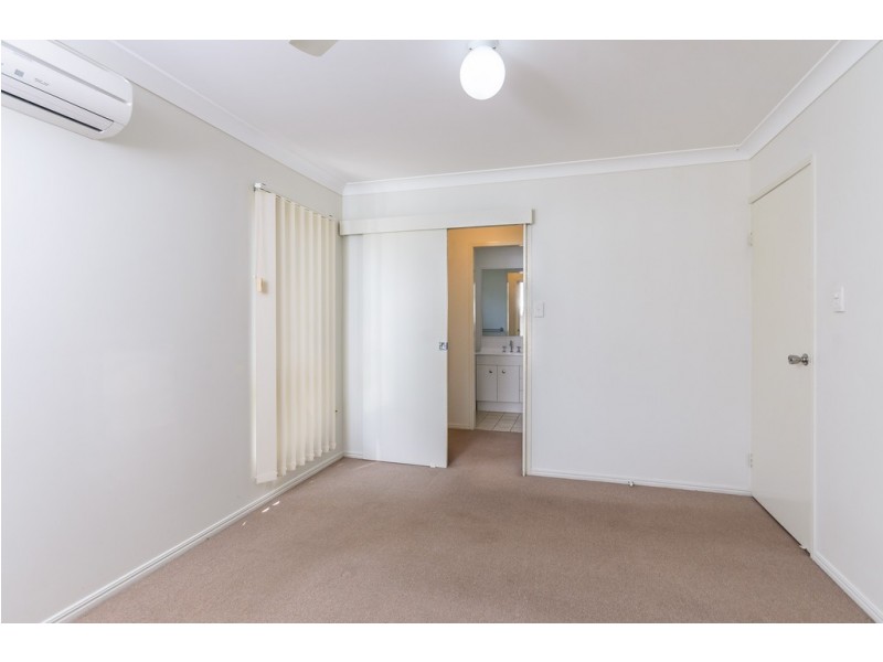 7 Rothbury Place, New Auckland QLD 4680
