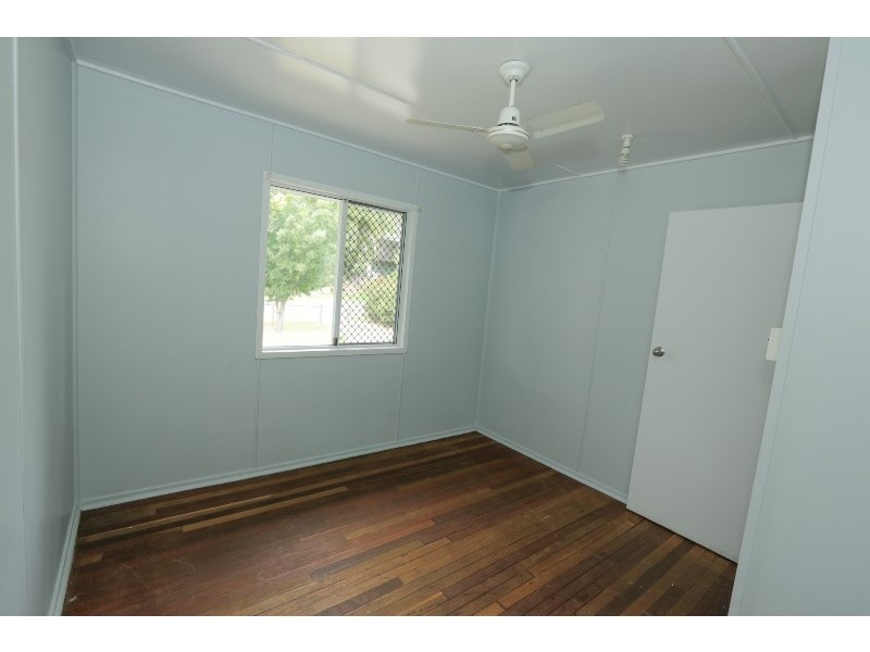 7 Far Street, West Gladstone QLD 4680