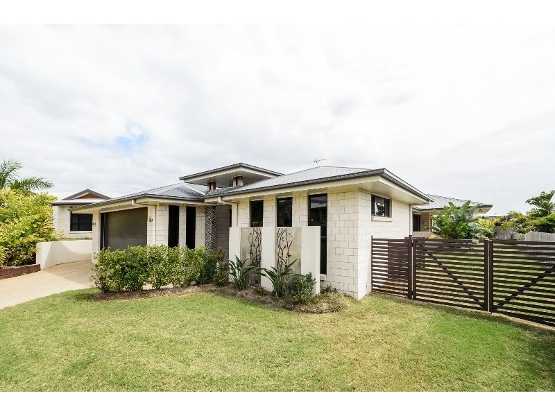 8 REDGUM DRIVE, Kirkwood QLD 4680