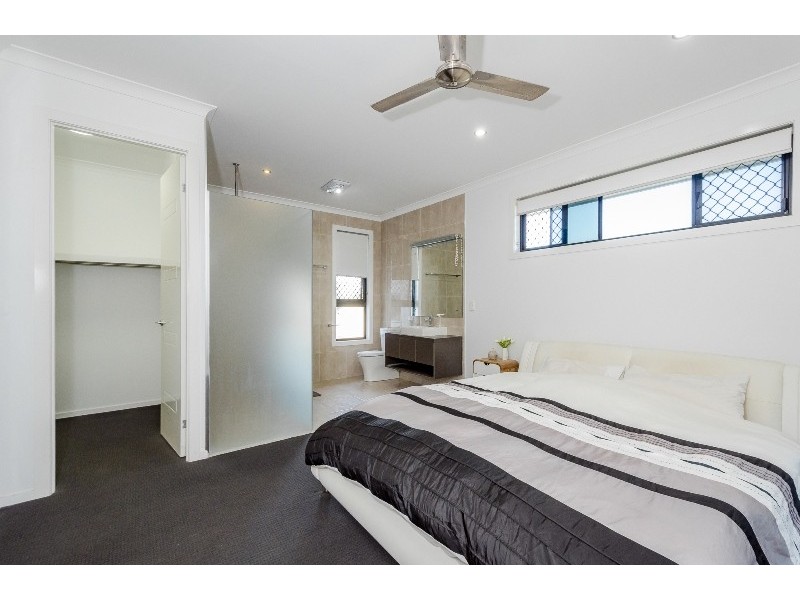 8 REDGUM DRIVE, Kirkwood QLD 4680