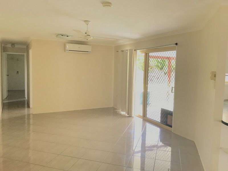 11 LAGOON COURT, Clinton QLD 4680