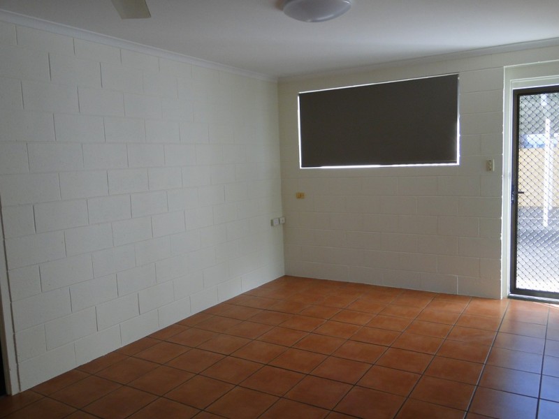 3/20 GERALDINE STREET, West Gladstone QLD 4680