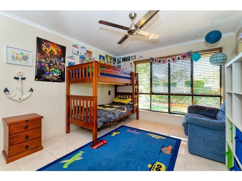 32 Beezley Street, Glen Eden QLD 4680
