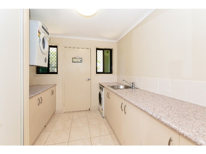 32 Beezley Street, Glen Eden QLD 4680