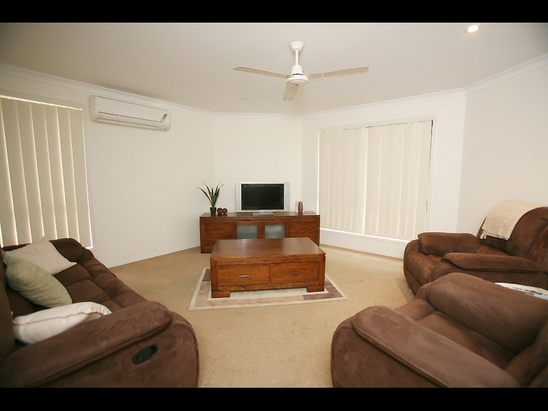 102 Col Brown Avenue, Gladstone QLD 4680