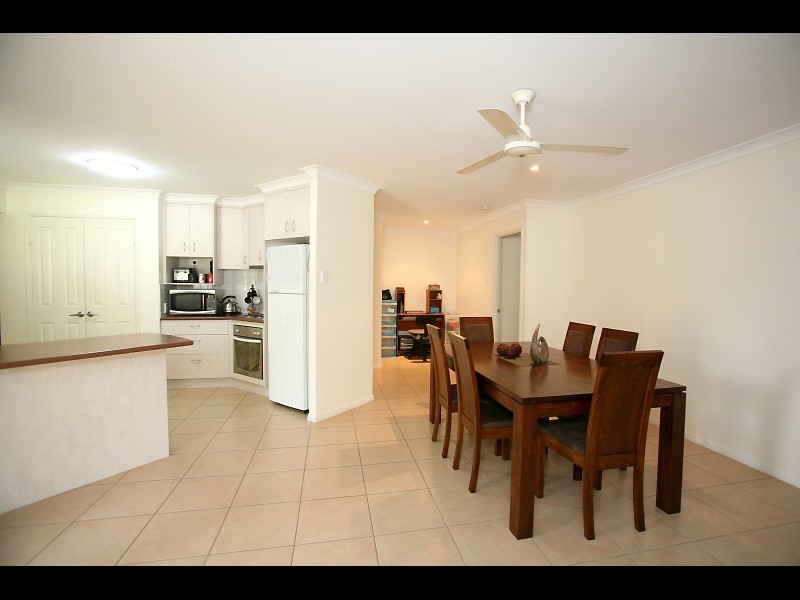 102 Col Brown Avenue, Gladstone QLD 4680