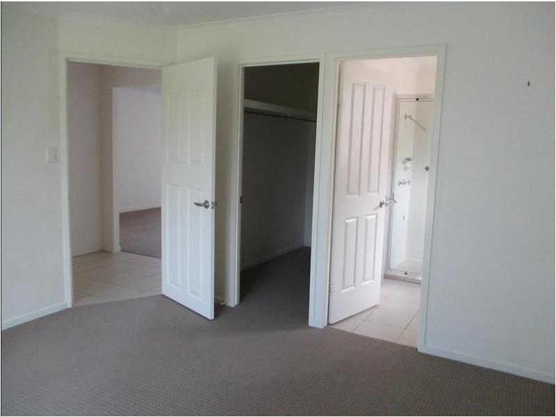 117 Emmadale Drive, New Auckland QLD 4680