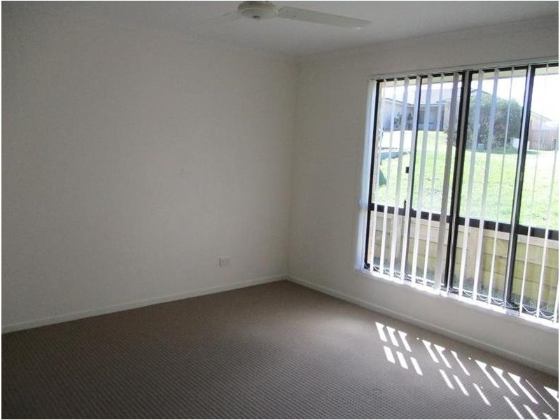 117 Emmadale Drive, New Auckland QLD 4680