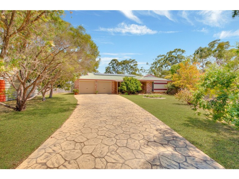 4 St Bees Court, Clinton QLD 4680