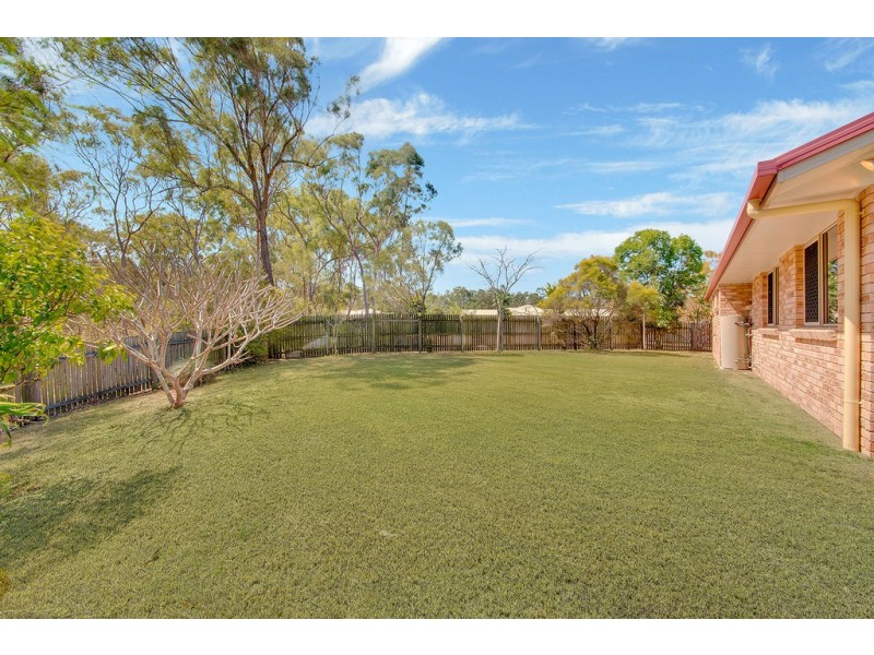4 St Bees Court, Clinton QLD 4680