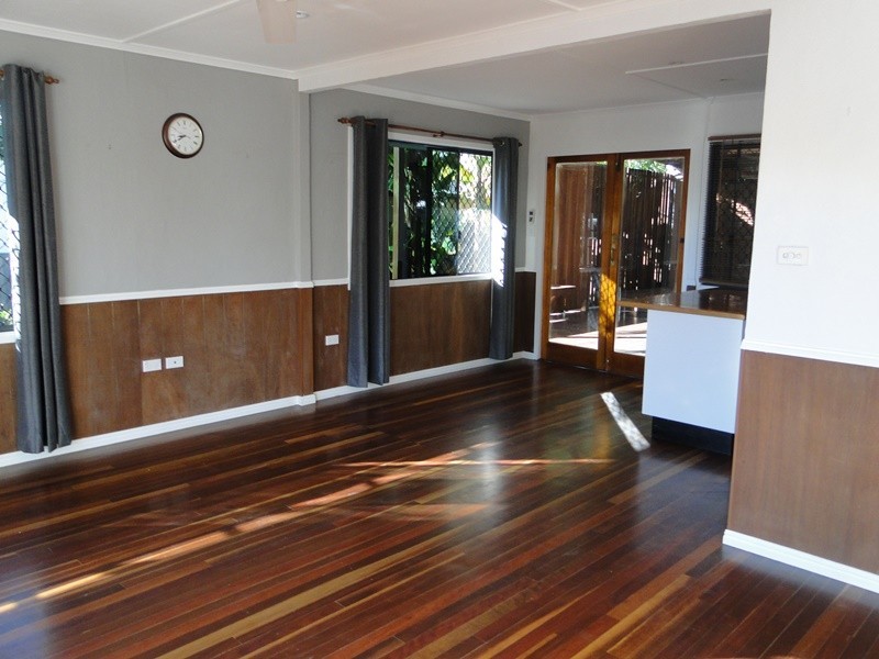 15 Mellefont Street, West Gladstone QLD 4680