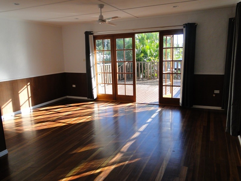 15 Mellefont Street, West Gladstone QLD 4680