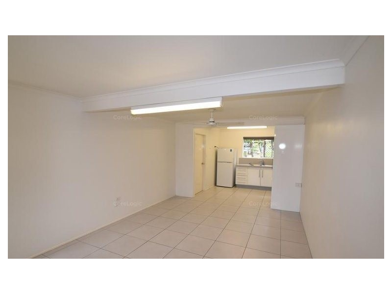 2/4 ORMONDE STREET, West Gladstone QLD 4680