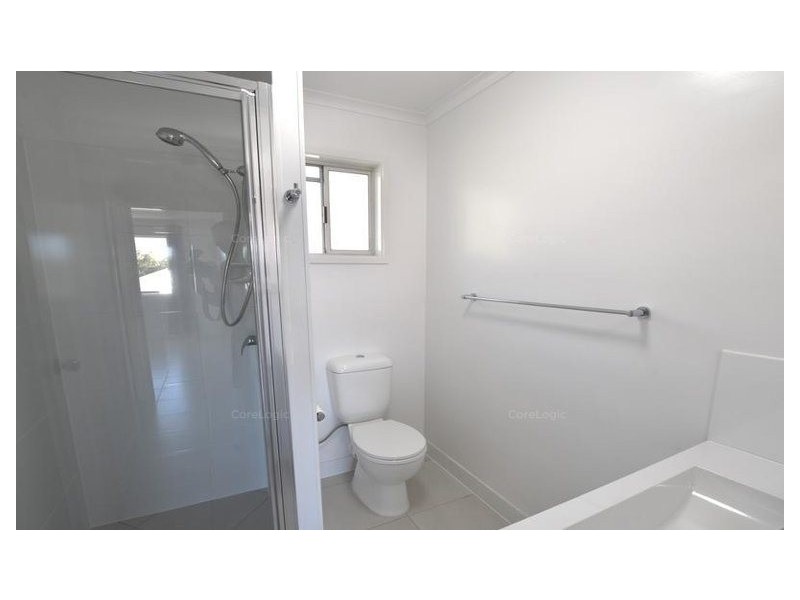 2/4 ORMONDE STREET, West Gladstone QLD 4680