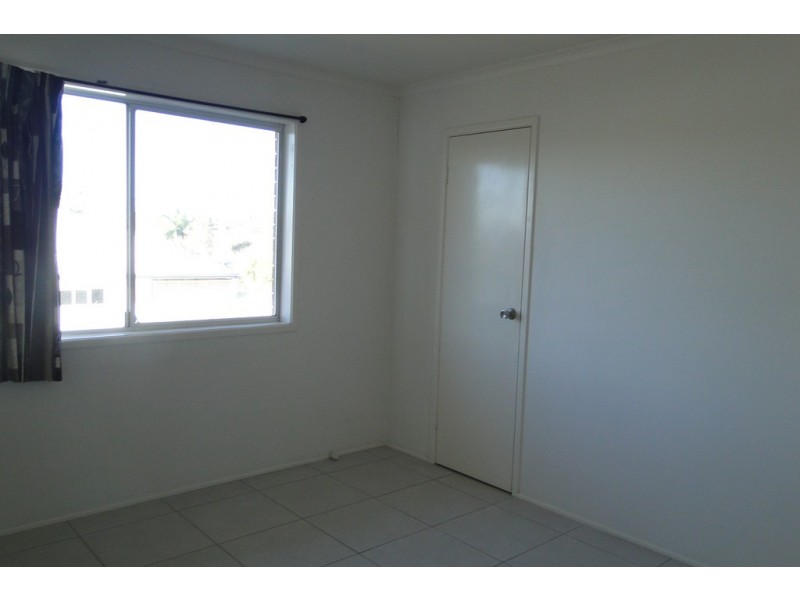 2/4 ORMONDE STREET, West Gladstone QLD 4680