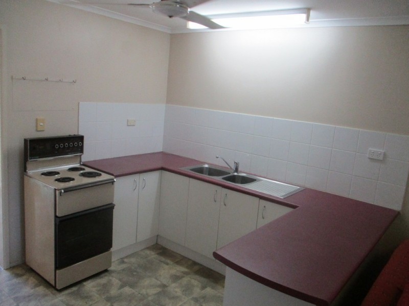 2/19 OFF STREET, Gladstone QLD 4680