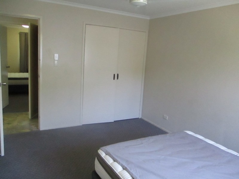 2/19 OFF STREET, Gladstone QLD 4680