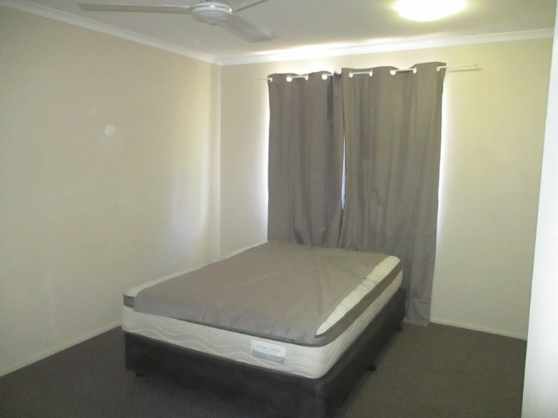 2/19 OFF STREET, Gladstone QLD 4680