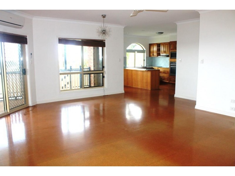 8 Graham Street, Tannum Sands QLD 4680