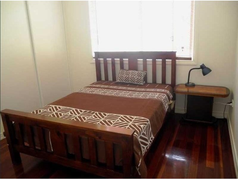 8 Graham Street, Tannum Sands QLD 4680