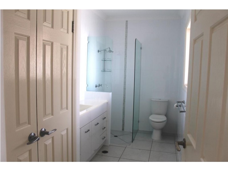 8 Graham Street, Tannum Sands QLD 4680