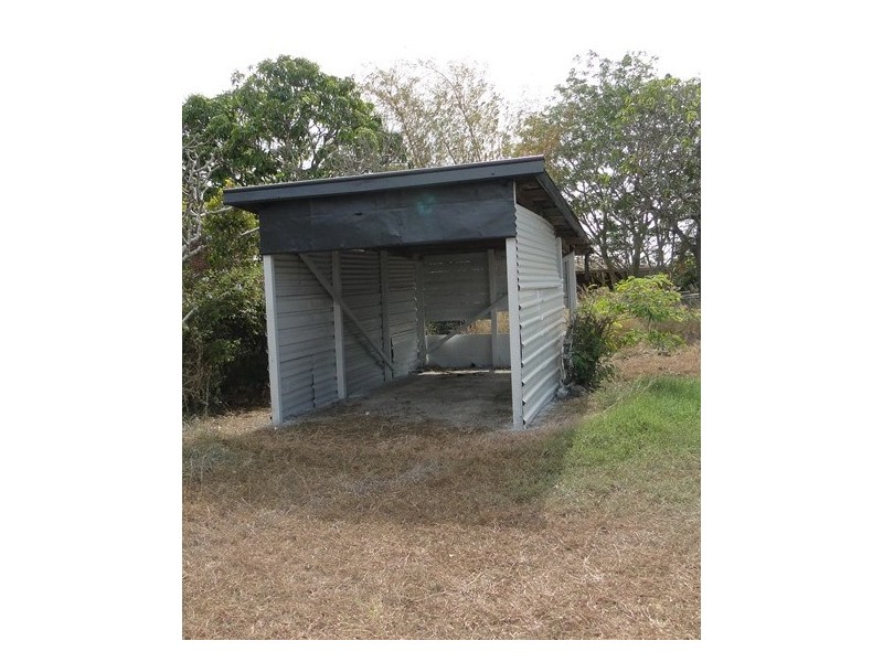 8 MARGARET STREET, South Gladstone QLD 4680