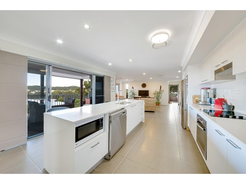 6 Scholes Way, Kirkwood QLD 4680