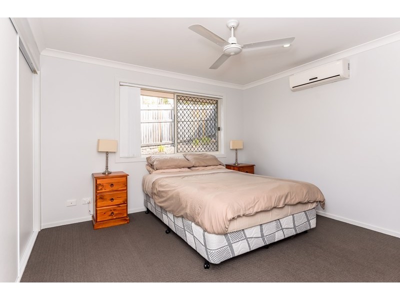 50 Iris Road, Kirkwood QLD 4680