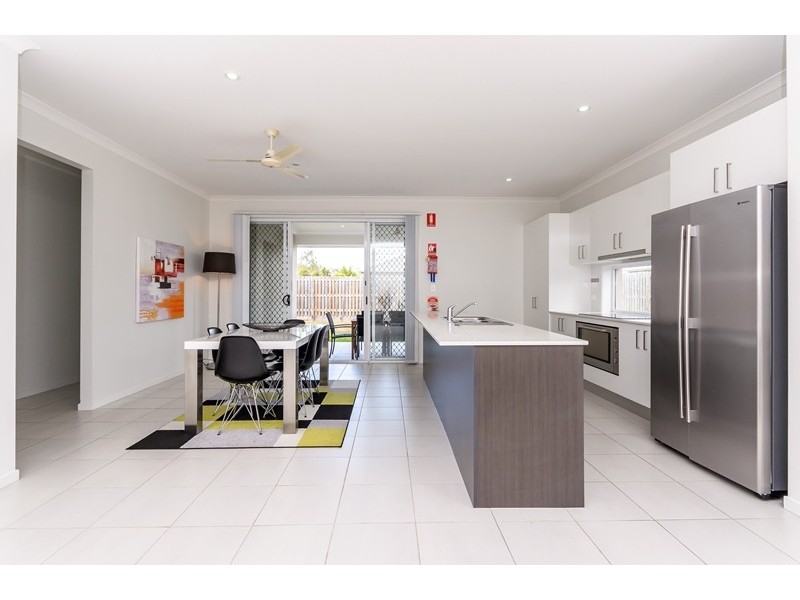 22 Creekview Drive, New Auckland QLD 4680