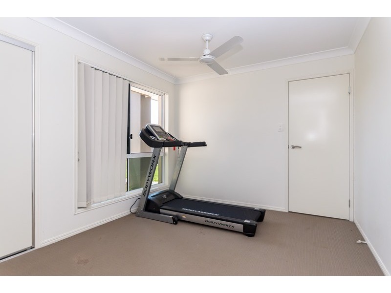 11 Woodland Court, Kirkwood QLD 4680