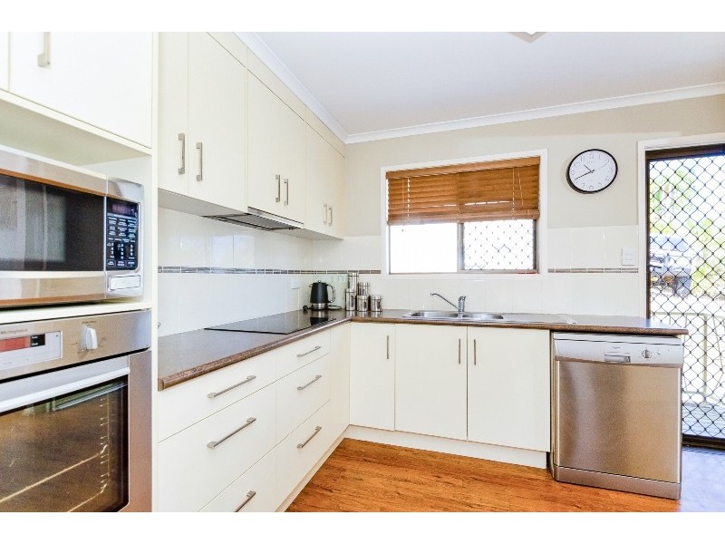 28 Willow Street, New Auckland QLD 4680