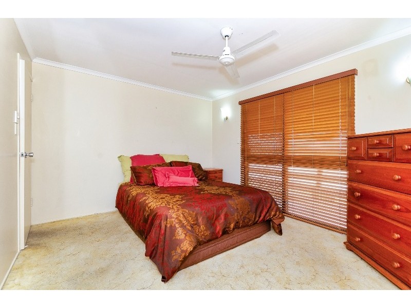 28 Willow Street, New Auckland QLD 4680