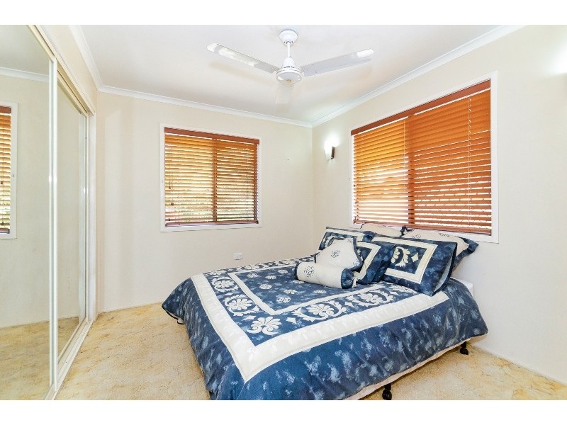 28 Willow Street, New Auckland QLD 4680