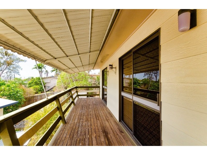 28 Willow Street, New Auckland QLD 4680