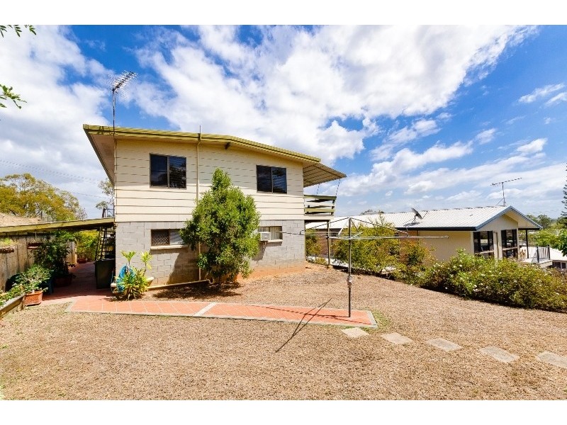 28 Willow Street, New Auckland QLD 4680