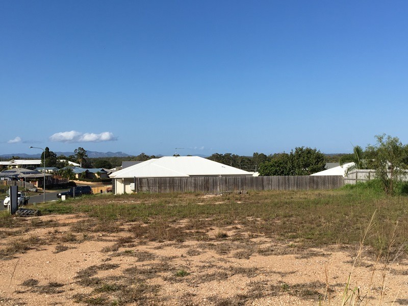 25 Stella Street, Boyne Island QLD 4680