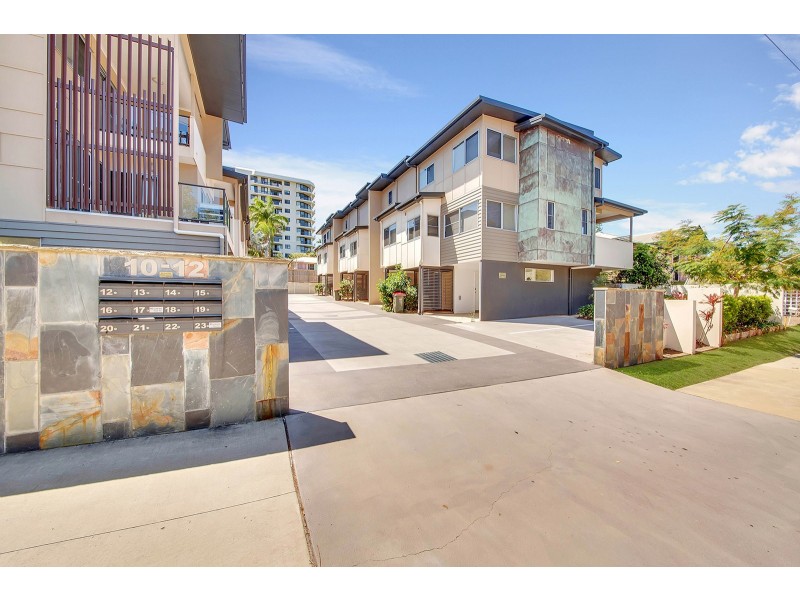23/12 Flinders Street, West Gladstone QLD 4680