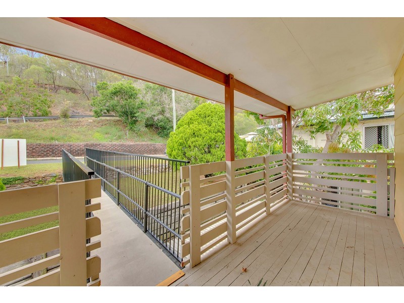 23 PINE AVENUE, West Gladstone QLD 4680