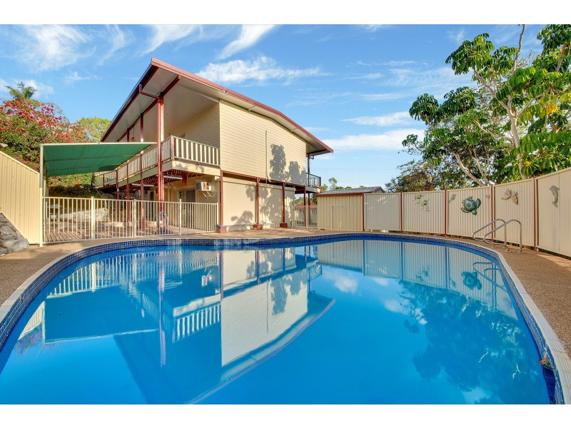 1 LAVER STREET, West Gladstone QLD 4680