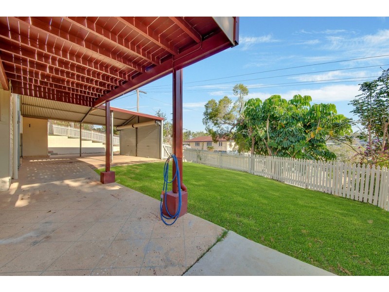 1 LAVER STREET, West Gladstone QLD 4680