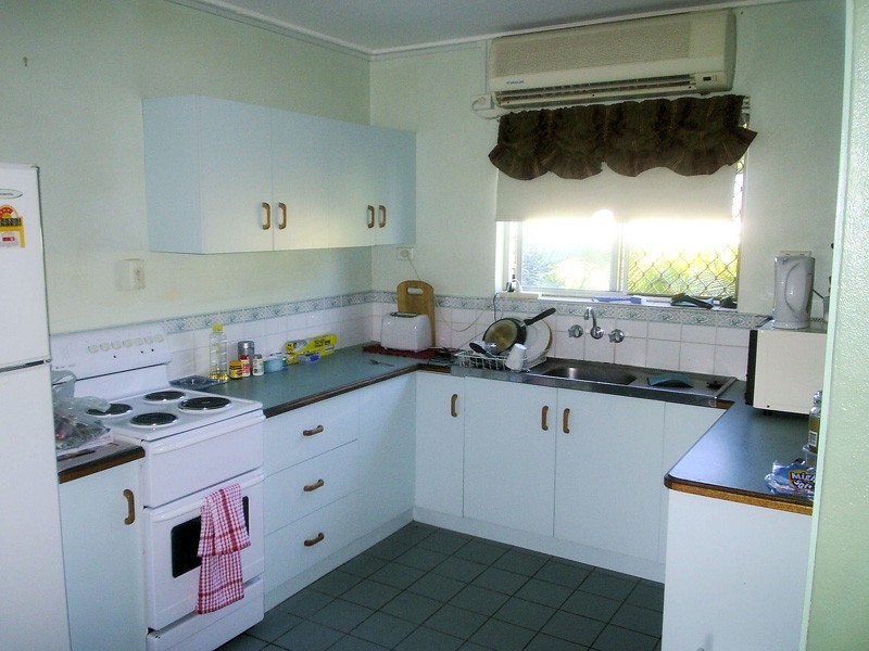38 Yarroon Street, Gladstone QLD 4680