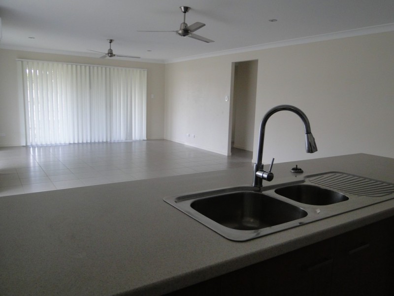 6 WOODWARD AVENUE, Calliope QLD 4680