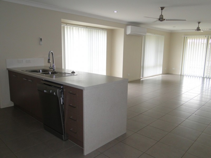 6 WOODWARD AVENUE, Calliope QLD 4680